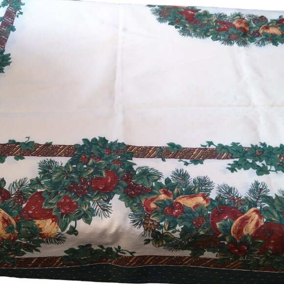 Fashion Industries Christmas Rectangular Fruit Pinecone VTG Tablecloth 60 x 84 - Picture 5 of 7
